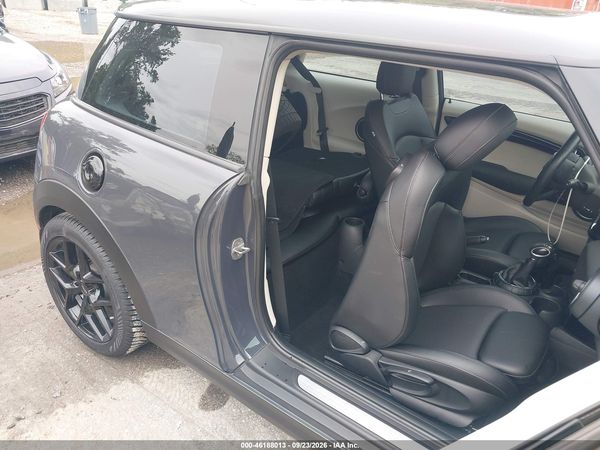 2014 MINI HARDTOP COOPER S — I8