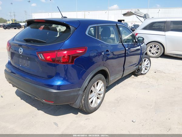 2018 NISSAN ROGUE SPORT S — I4