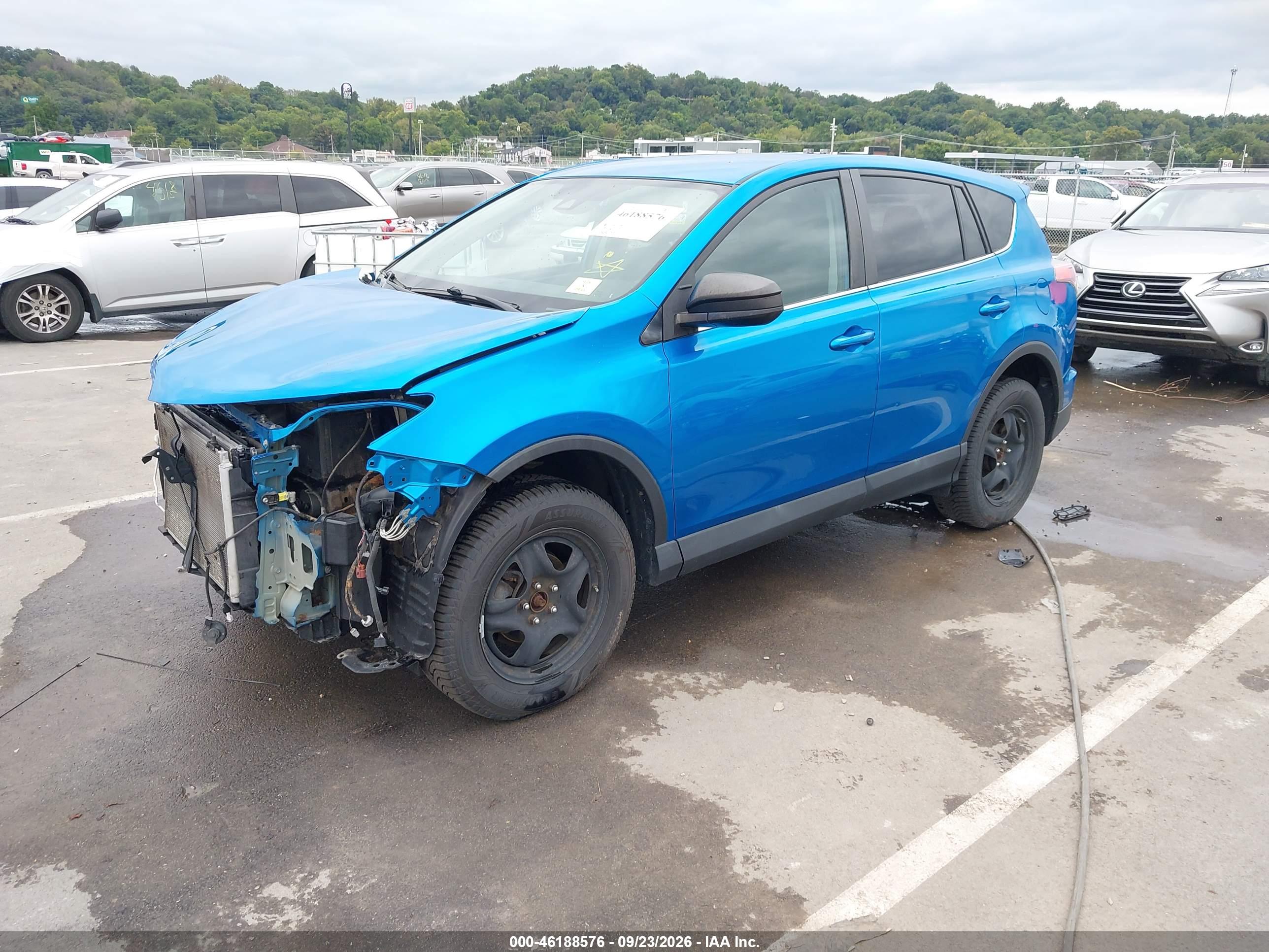 2018 TOYOTA RAV4 LE — I2