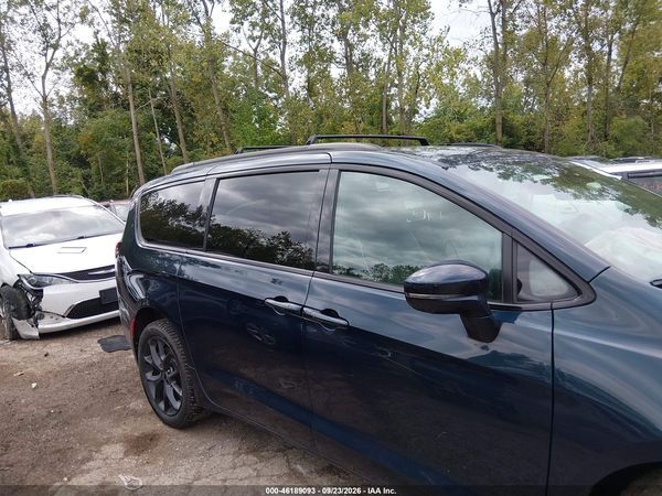 2022 CHRYSLER PACIFICA LIMITED AWD — I116