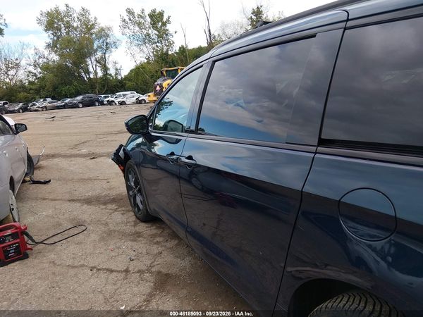 2022 CHRYSLER PACIFICA LIMITED AWD — I117