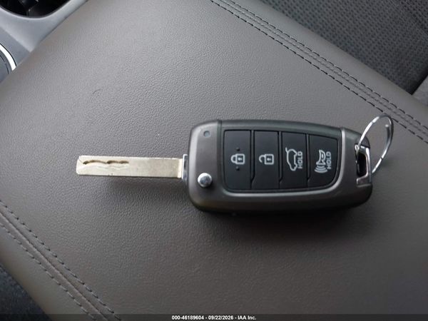 2019 HYUNDAI SANTA FE SE — I11