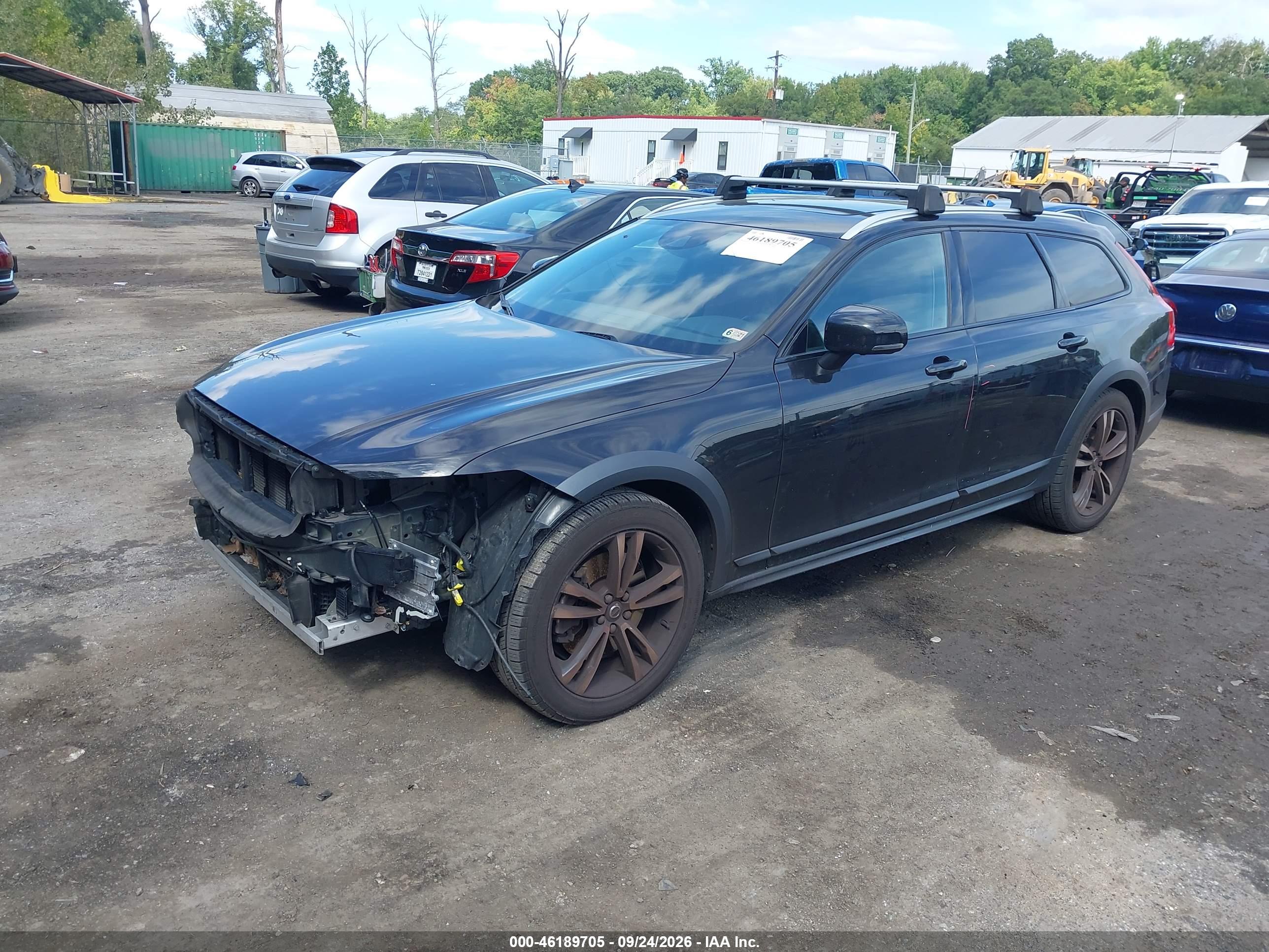 2018 VOLVO V90 CROSS COUNTRY T5 — I2