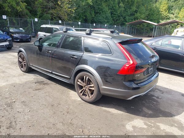 2018 VOLVO V90 CROSS COUNTRY T5 — I3