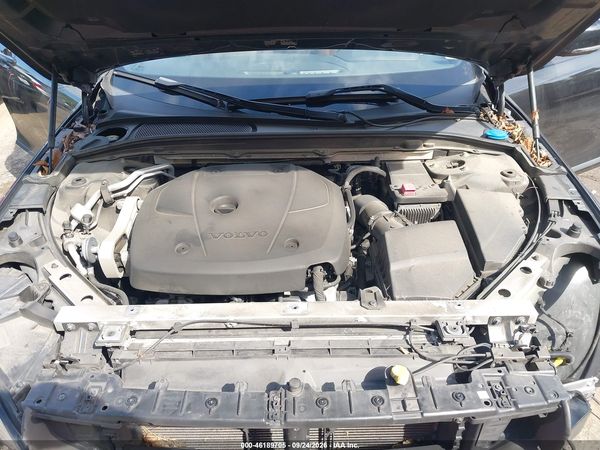 2018 VOLVO V90 CROSS COUNTRY T5 — I10