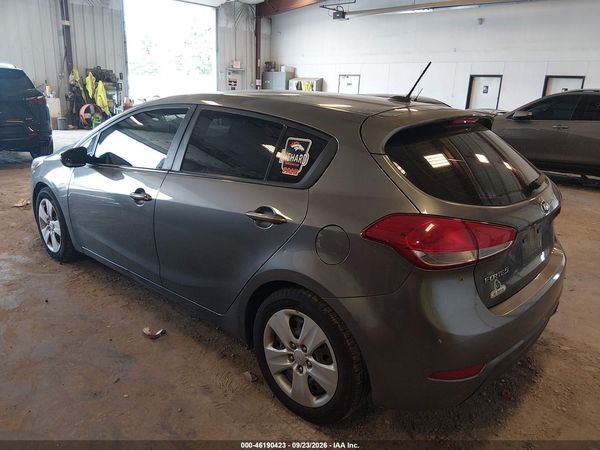 2016 KIA FORTE 5-DOOR LX — I3