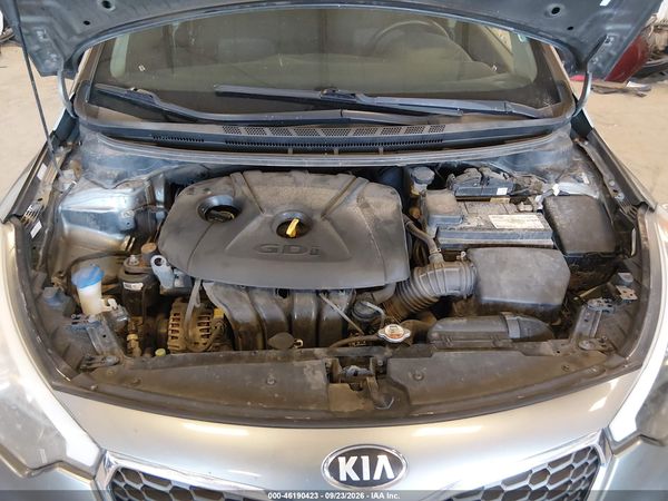 2016 KIA FORTE 5-DOOR LX — I10