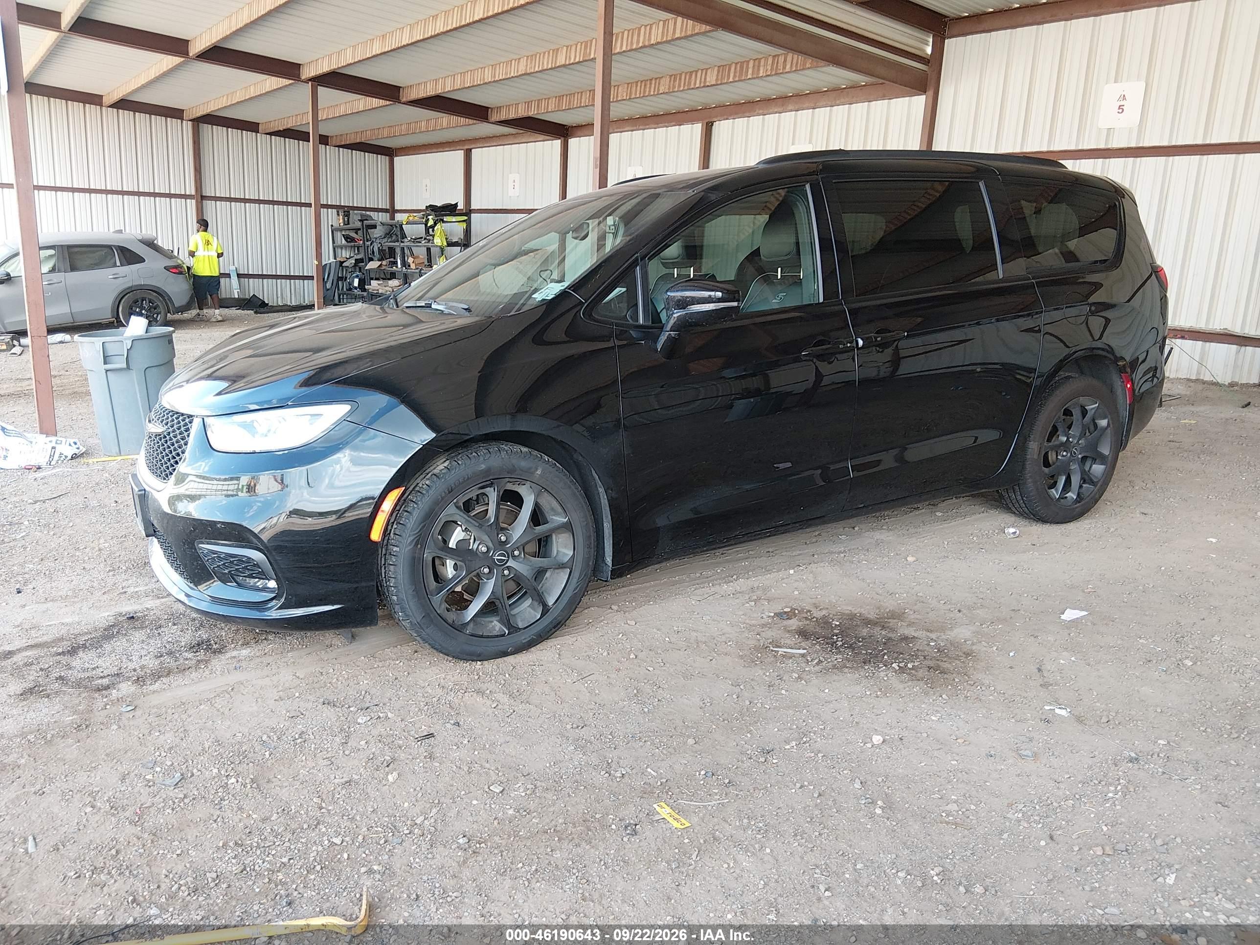 2026 CHRYSLER PACIFICA LIMITED — I2