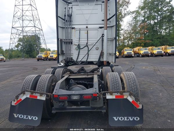 2018 VOLVO VNL — I119
