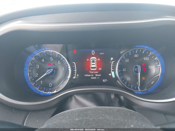 2022 CHRYSLER PACIFICA TOURING L — I7