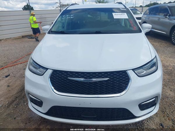 2022 CHRYSLER PACIFICA TOURING L — I115
