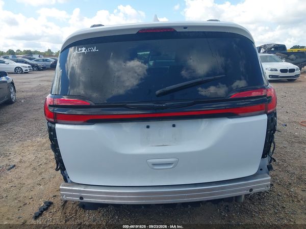 2022 CHRYSLER PACIFICA TOURING L — I119