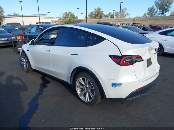 2021 TESLA MODEL Y — I3
