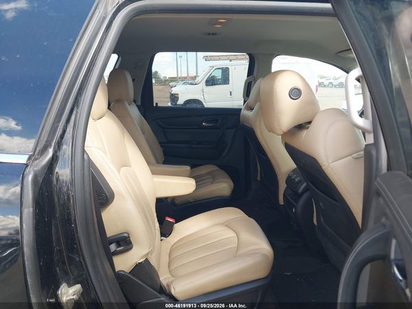 2017 CHEVROLET TRAVERSE 1LT — I8