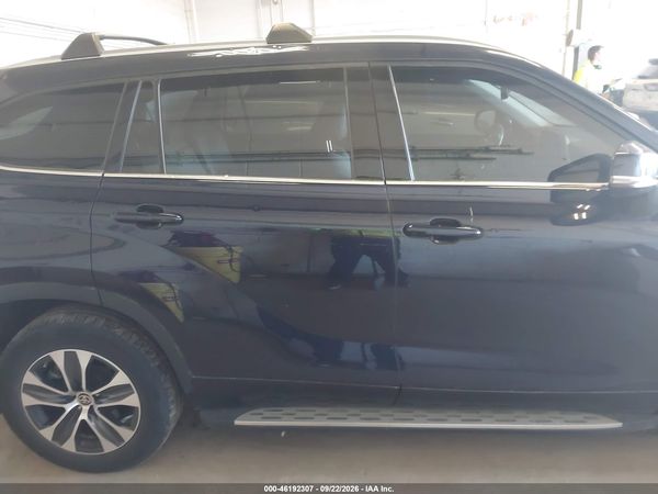 2021 TOYOTA HIGHLANDER XLE — I116