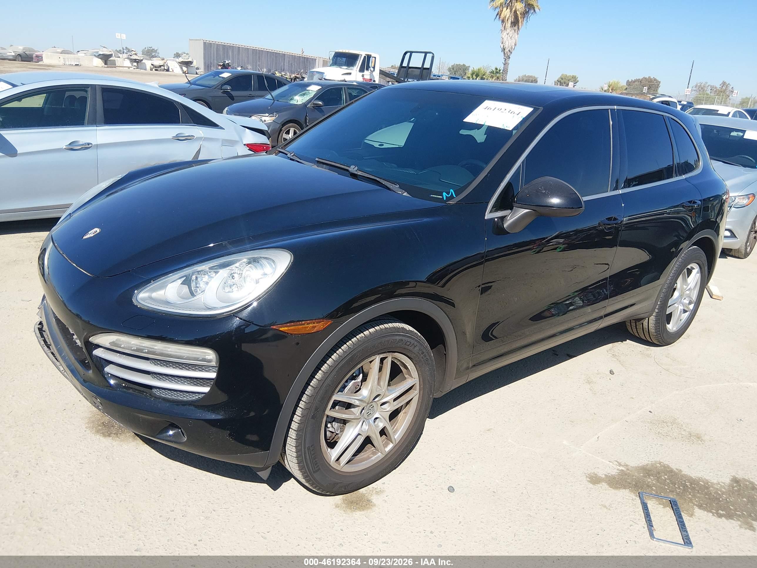 2014 PORSCHE CAYENNE PLATINUM EDITION — I2