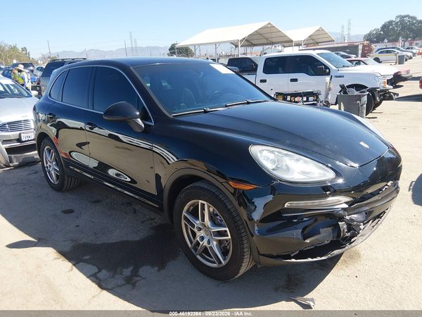 2014 PORSCHE CAYENNE PLATINUM EDITION — I1
