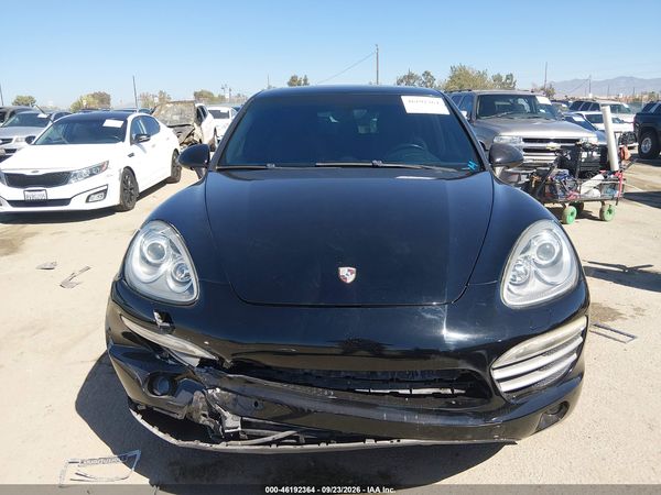2014 PORSCHE CAYENNE PLATINUM EDITION — I115
