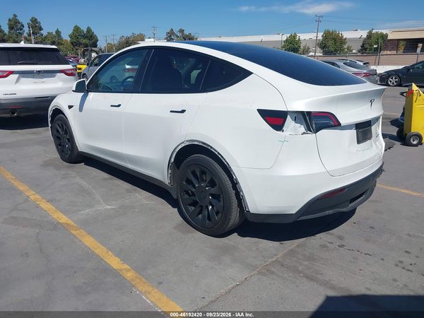 2023 TESLA MODEL Y — I3