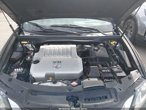 2016 LEXUS ES 350 — I10