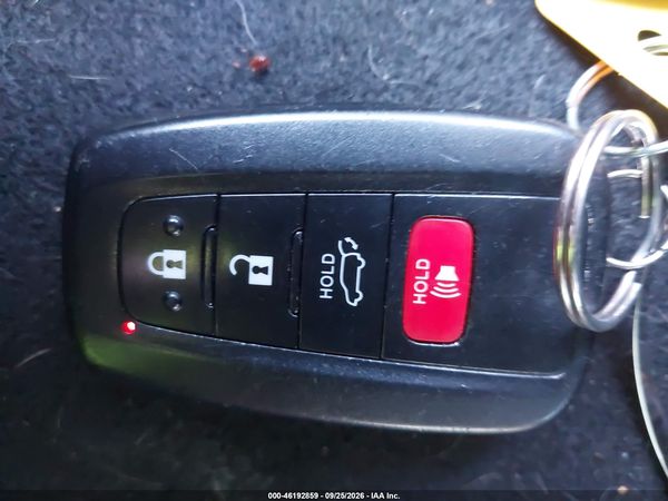 2019 TOYOTA RAV4 XLE — I11