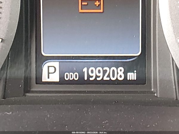 2015 TOYOTA SIENNA XLE/XLE 8 PASSENGER — I118
