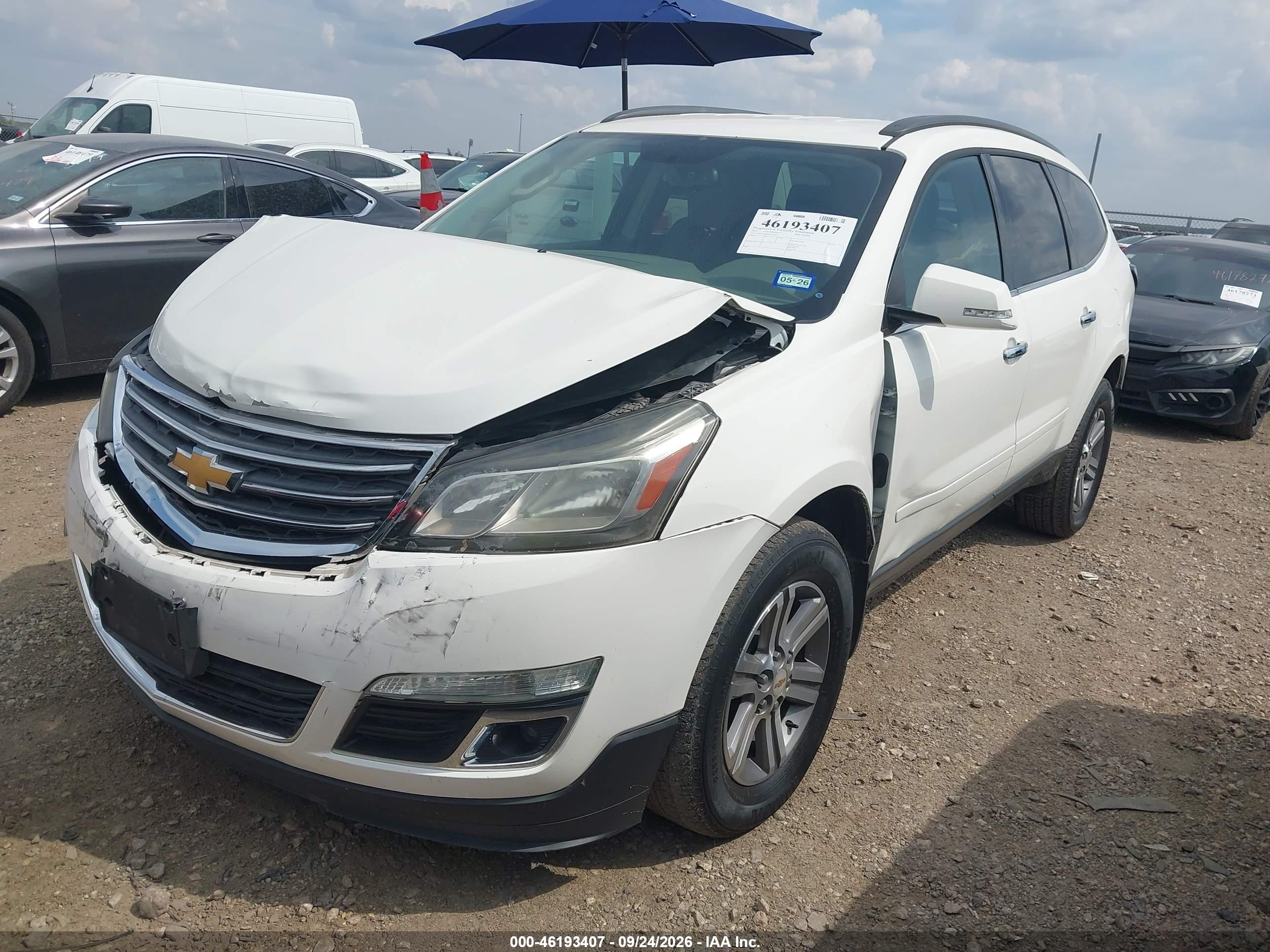2015 CHEVROLET TRAVERSE 2LT — I2