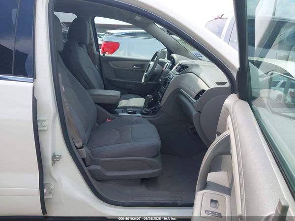 2015 CHEVROLET TRAVERSE 2LT — I5