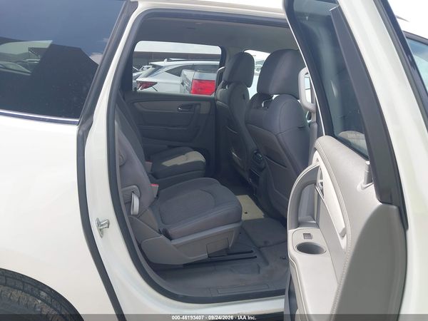 2015 CHEVROLET TRAVERSE 2LT — I8