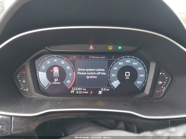 2020 AUDI Q3 — I7