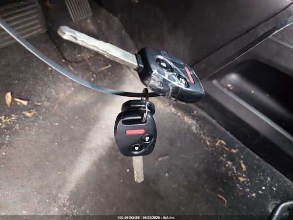 2012 HONDA CR-V LX — I11
