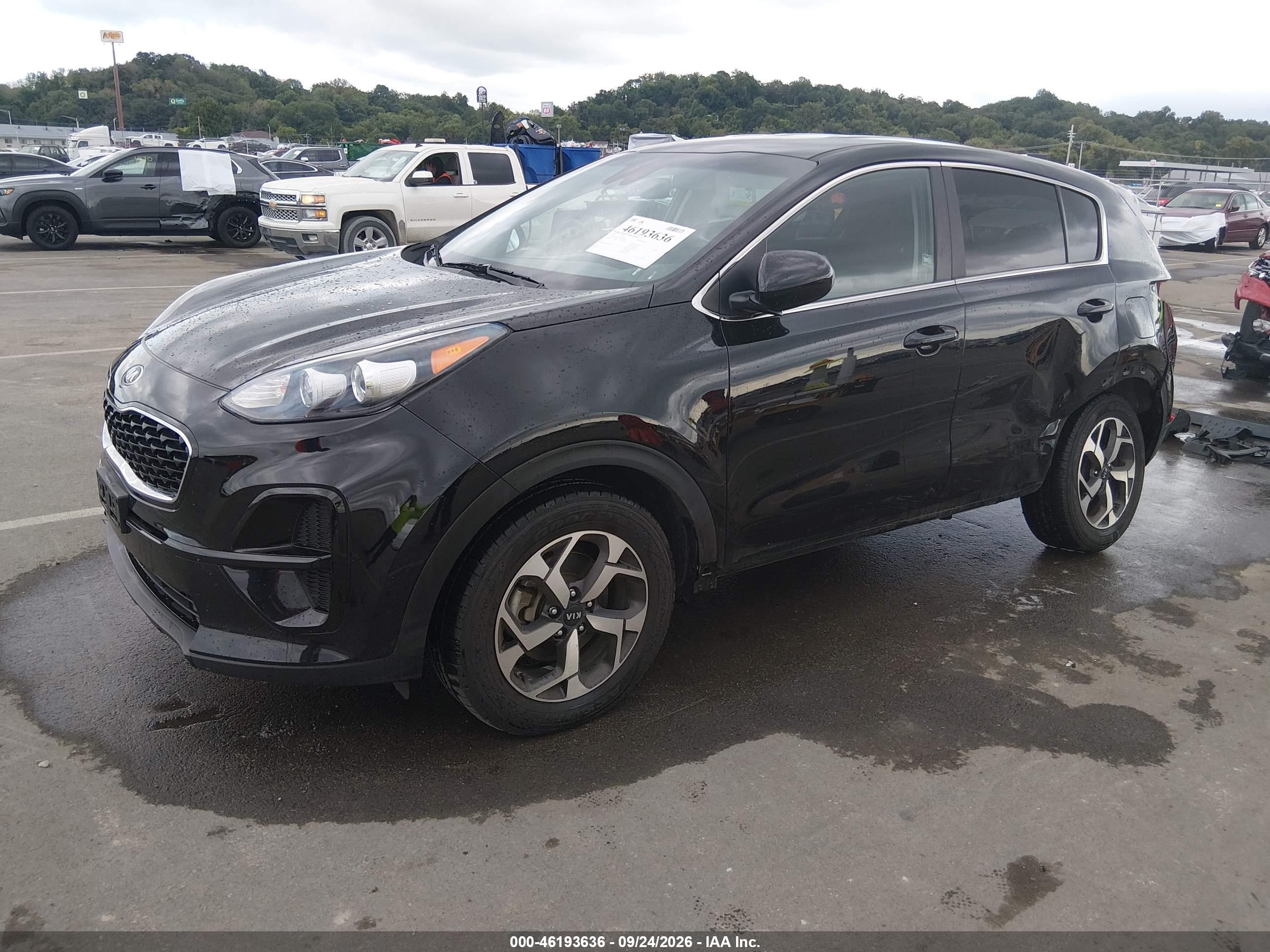 2021 KIA SPORTAGE LX — I2