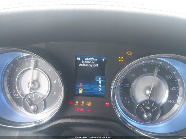 2013 CHRYSLER 300 MOTOWN — I7