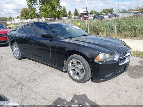 2012 DODGE CHARGER SE — I1