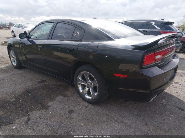 2012 DODGE CHARGER SE — I3