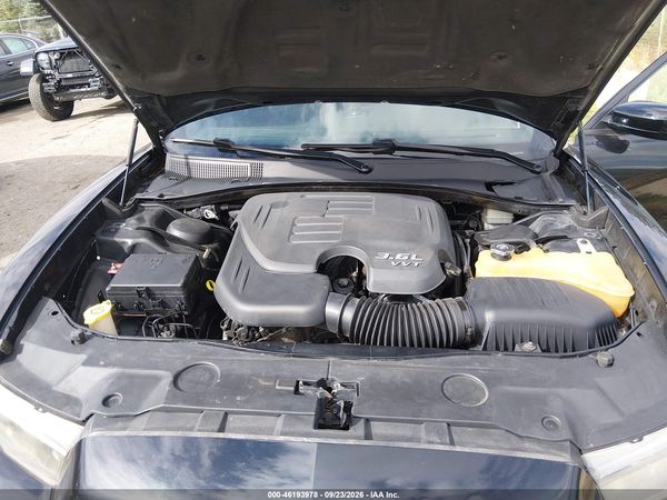 2012 DODGE CHARGER SE — I10