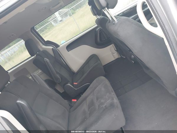 2016 DODGE GRAND CARAVAN SXT — I8