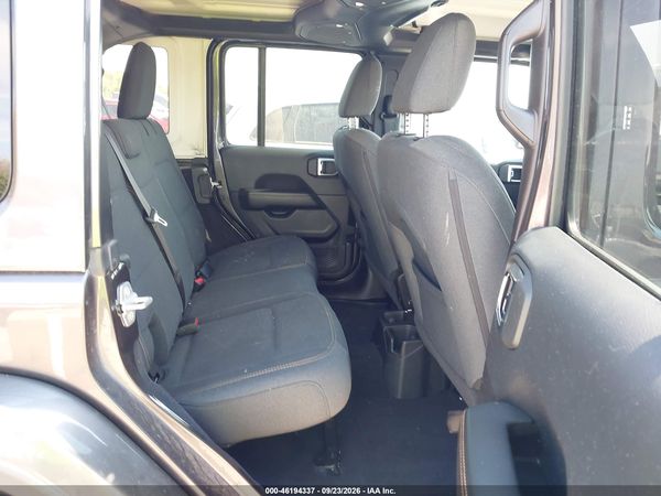 2025 JEEP WRANGLER 4-DOOR SAHARA 4X4 — I8