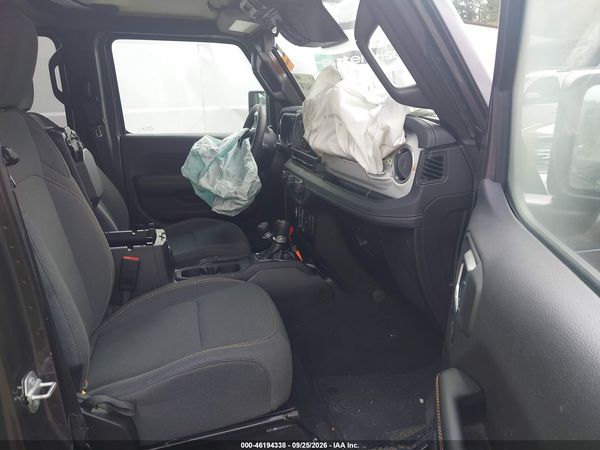 2025 JEEP WRANGLER 4-DOOR SAHARA 4X4 — I5