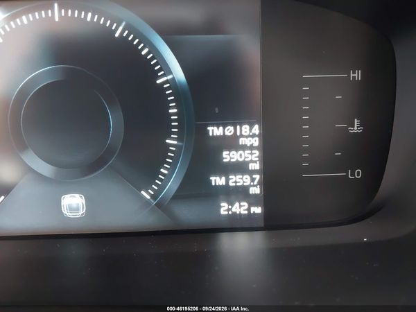 2018 VOLVO XC90 T5 MOMENTUM 5P — I118