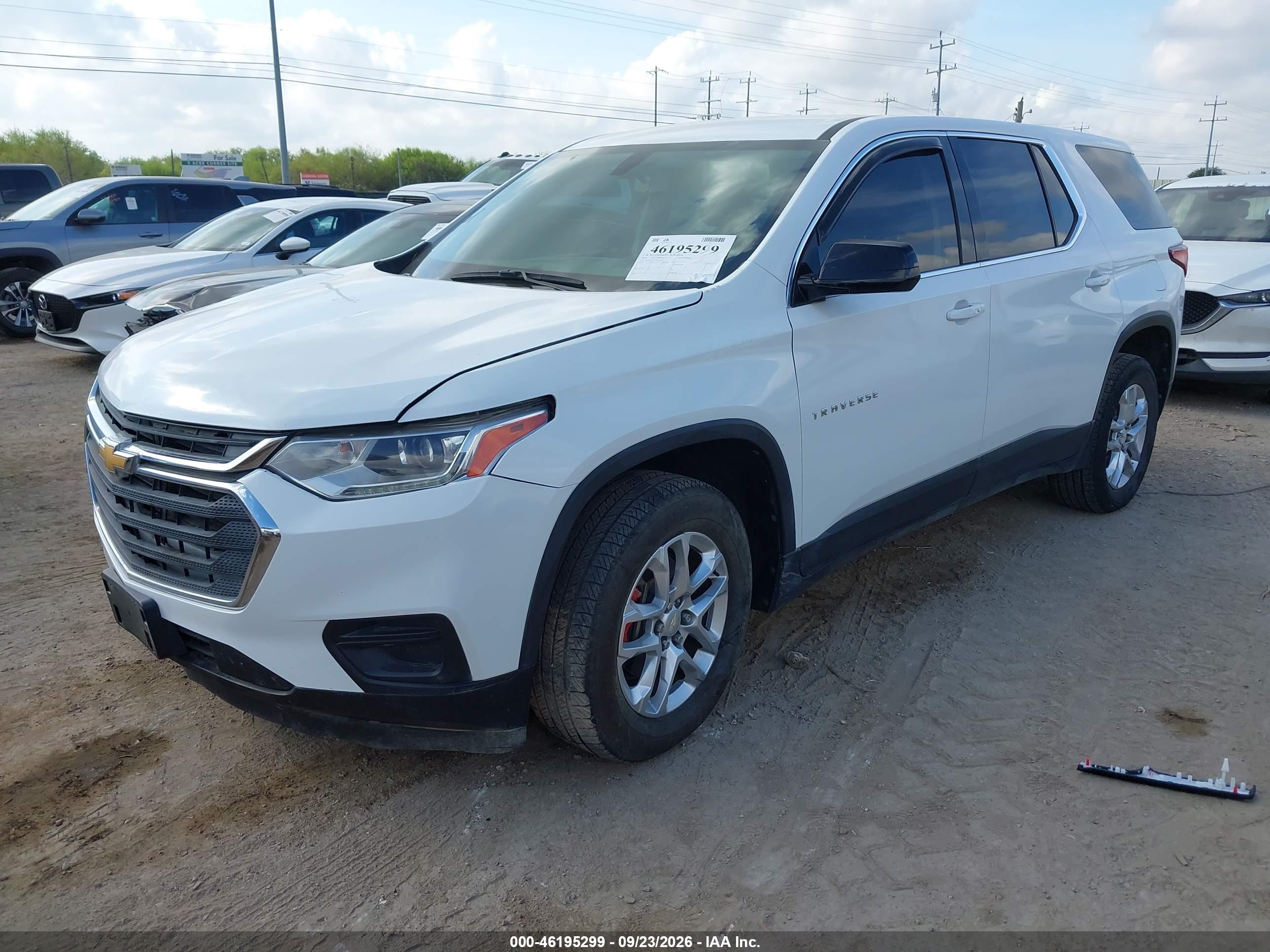 2019 CHEVROLET TRAVERSE LS — I2