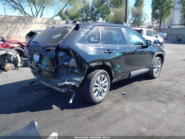 2022 TOYOTA RAV4 XLE PREMIUM — I4