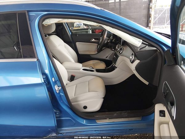 2015 MERCEDES-BENZ GLA 250 4MATIC — I5