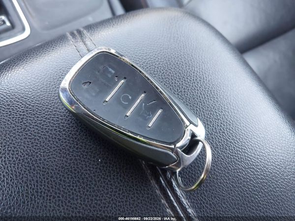 2019 CHEVROLET EQUINOX PREMIER — I11