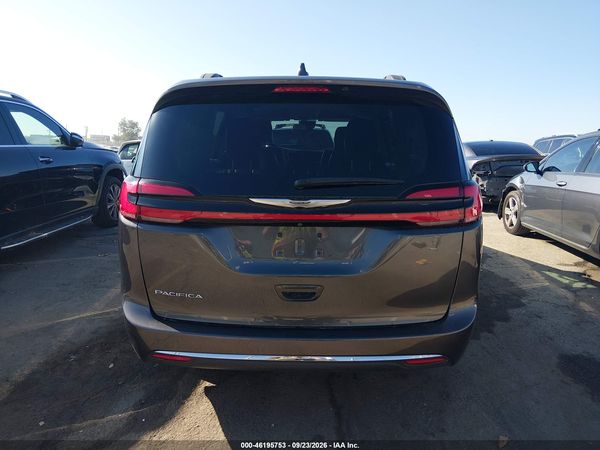 2022 CHRYSLER PACIFICA TOURING L — I119