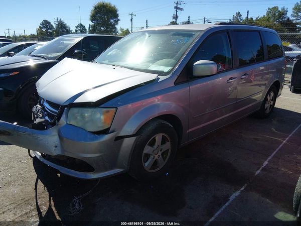 2013 DODGE GRAND CARAVAN — I2