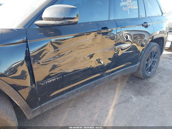 2025 JEEP GRAND CHEROKEE ALTITUDE 4X4 — I152