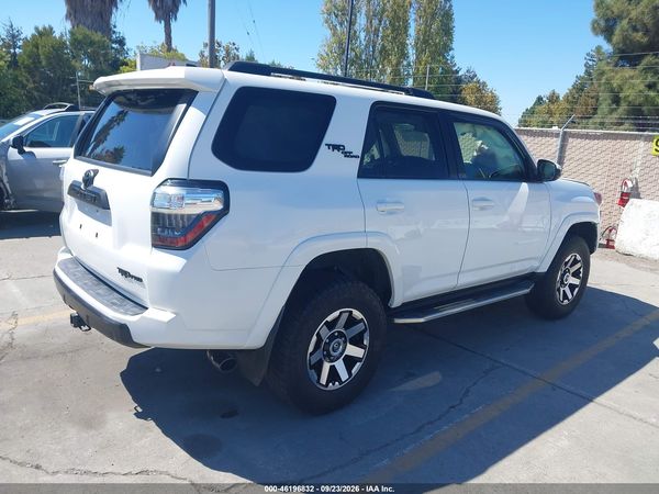 2022 TOYOTA 4RUNNER TRD OFF ROAD PREMIUM — I4