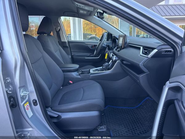 2019 TOYOTA RAV4 LE — I5