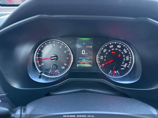 2019 TOYOTA RAV4 LE — I7